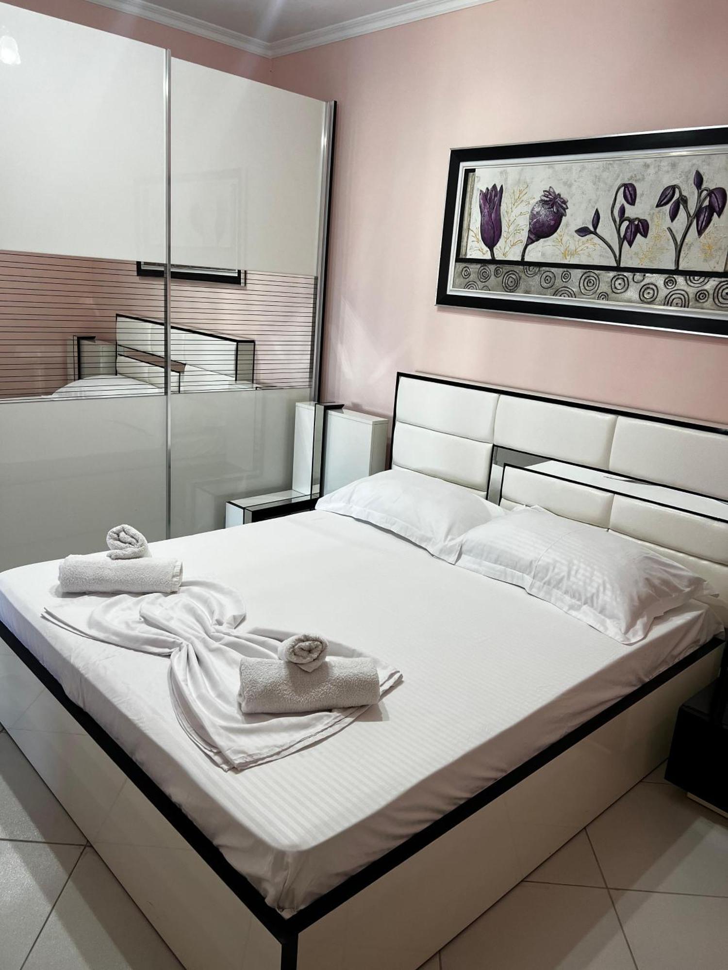 Amy'S Luxury Appartment Шкодер Екстер'єр фото