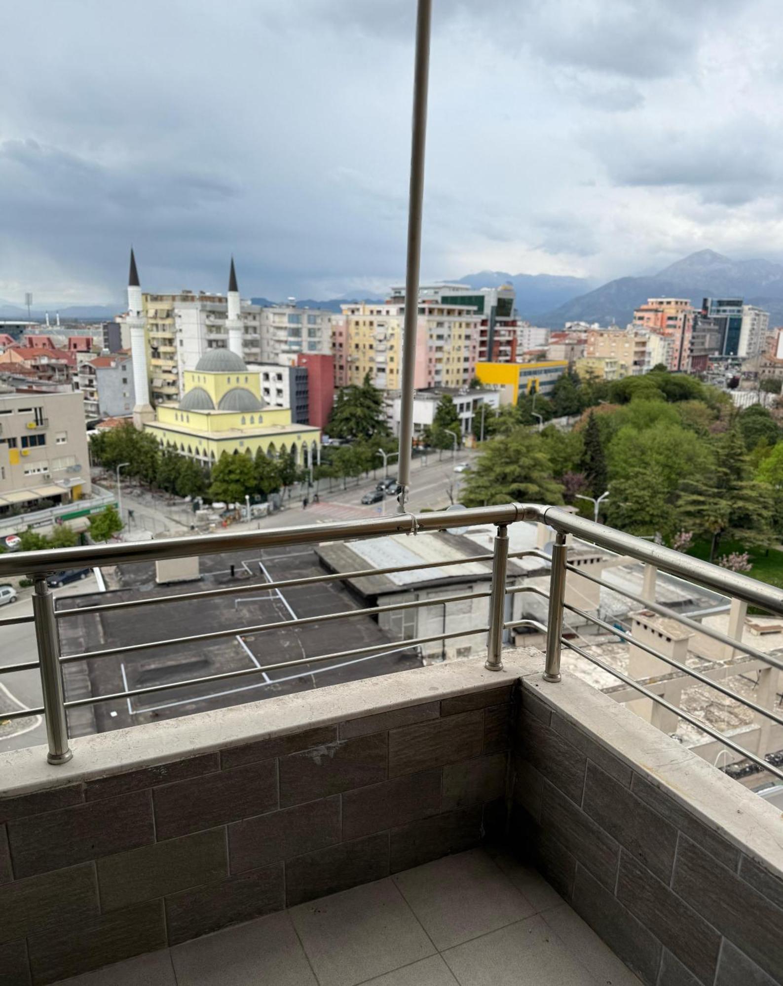 Amy'S Luxury Appartment Шкодер Екстер'єр фото