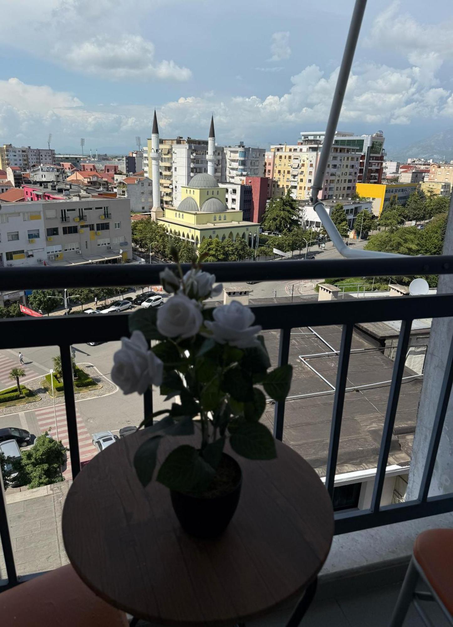 Amy'S Luxury Appartment Шкодер Екстер'єр фото