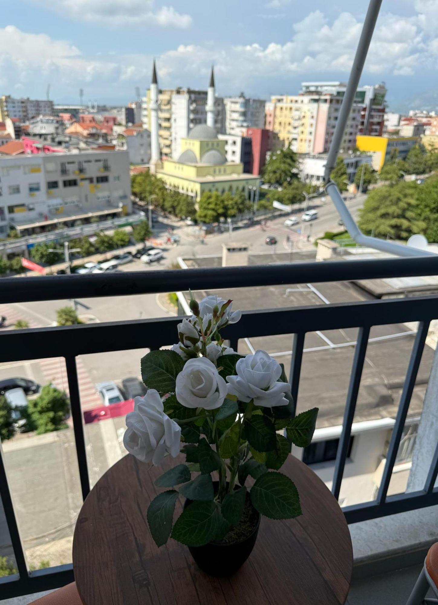 Amy'S Luxury Appartment Шкодер Екстер'єр фото